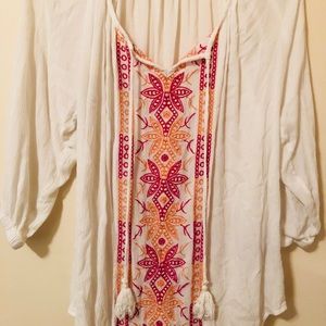 Avenue White Embroidered Peasant Blouse